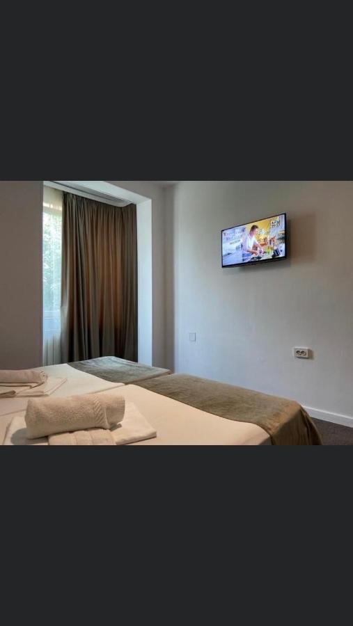 Manea Orsova Hotel Ngoại thất bức ảnh