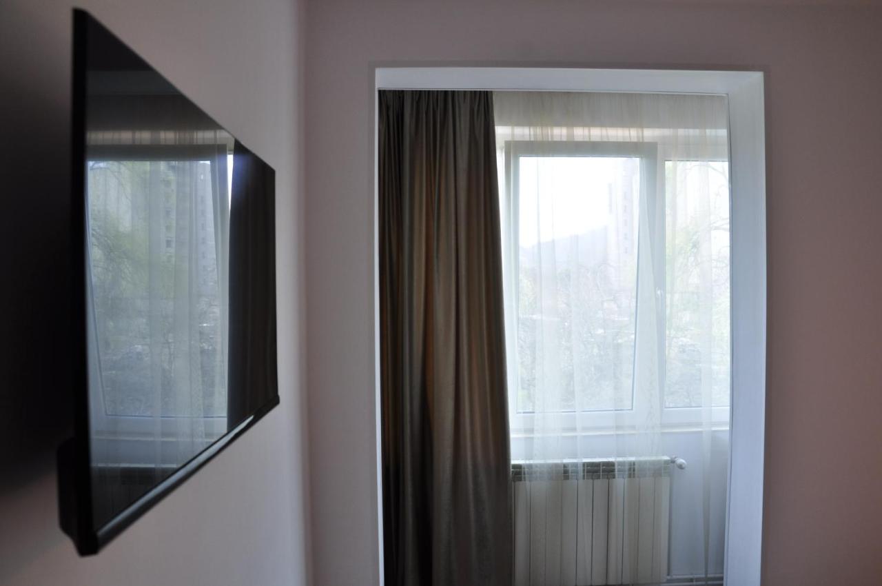 Manea Orsova Hotel Ngoại thất bức ảnh