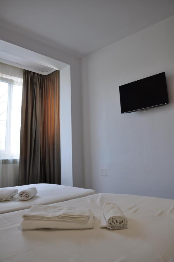 Manea Orsova Hotel Ngoại thất bức ảnh