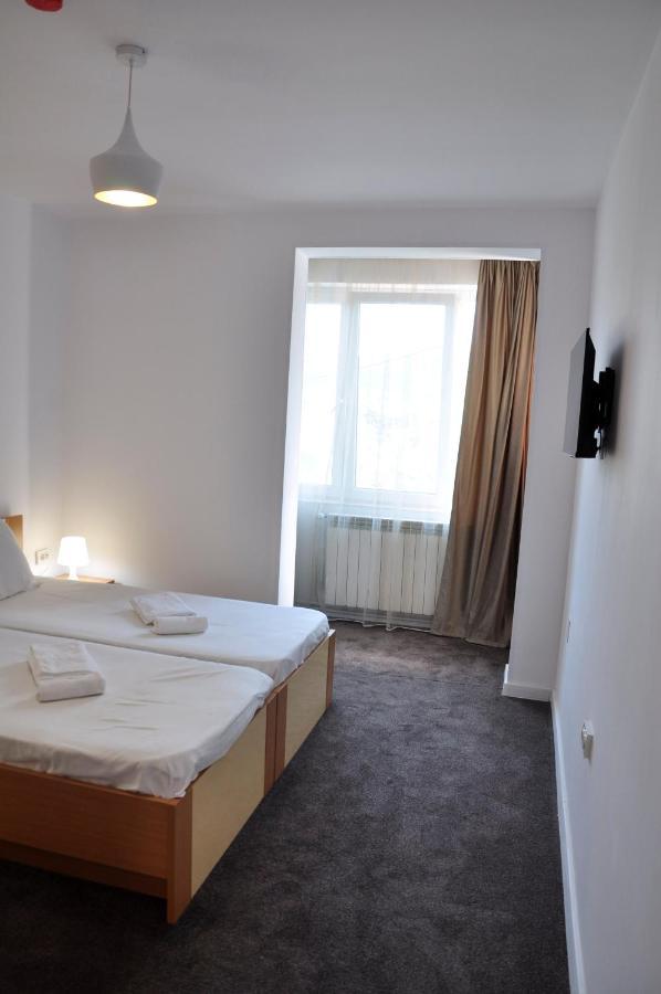 Manea Orsova Hotel Ngoại thất bức ảnh