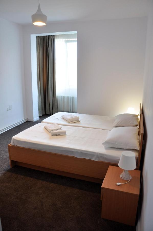 Manea Orsova Hotel Ngoại thất bức ảnh